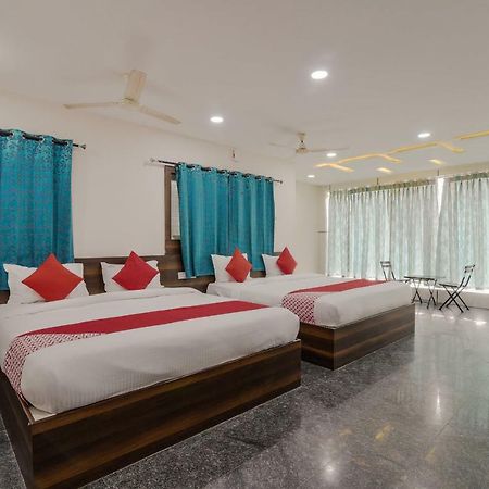 Oyo 38622 Neema Residency Anantapur Exterior foto