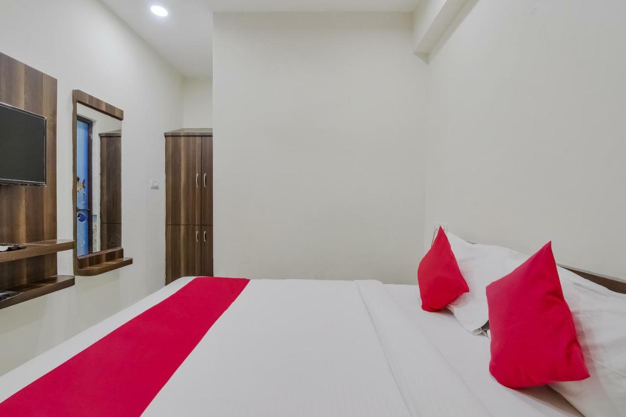 Oyo 38622 Neema Residency Anantapur Exterior foto